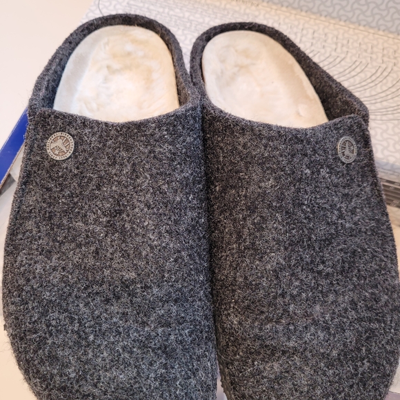 Birkenstock Women's Charcoal Slippers - Picture 6 of 8